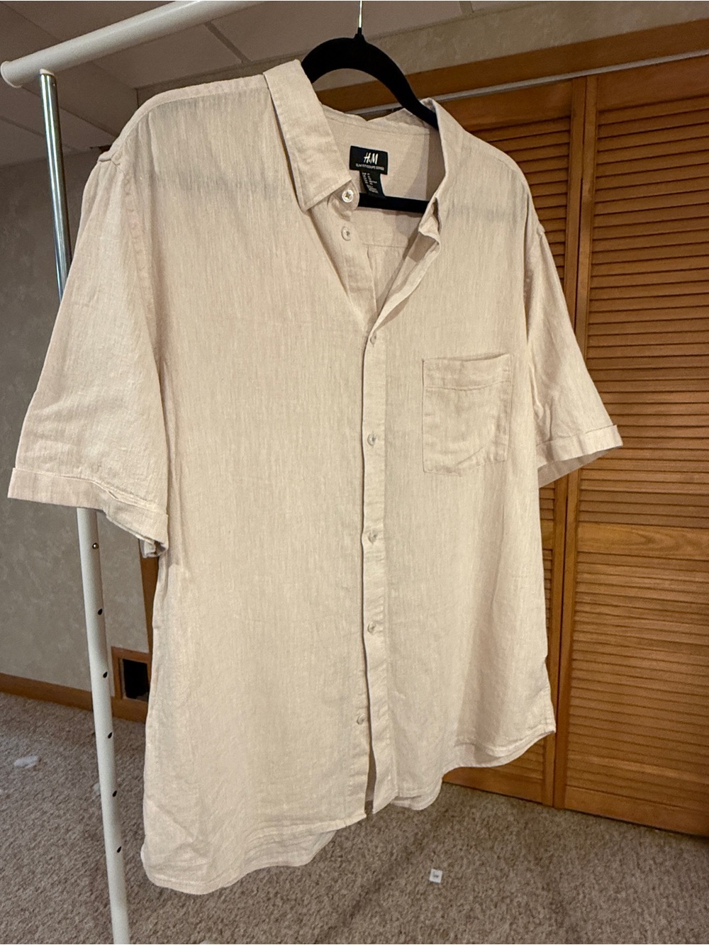 Linen H&M Men's Beige Short-Sleeve Slim Fit Button-Down Shirt capsule minimalist